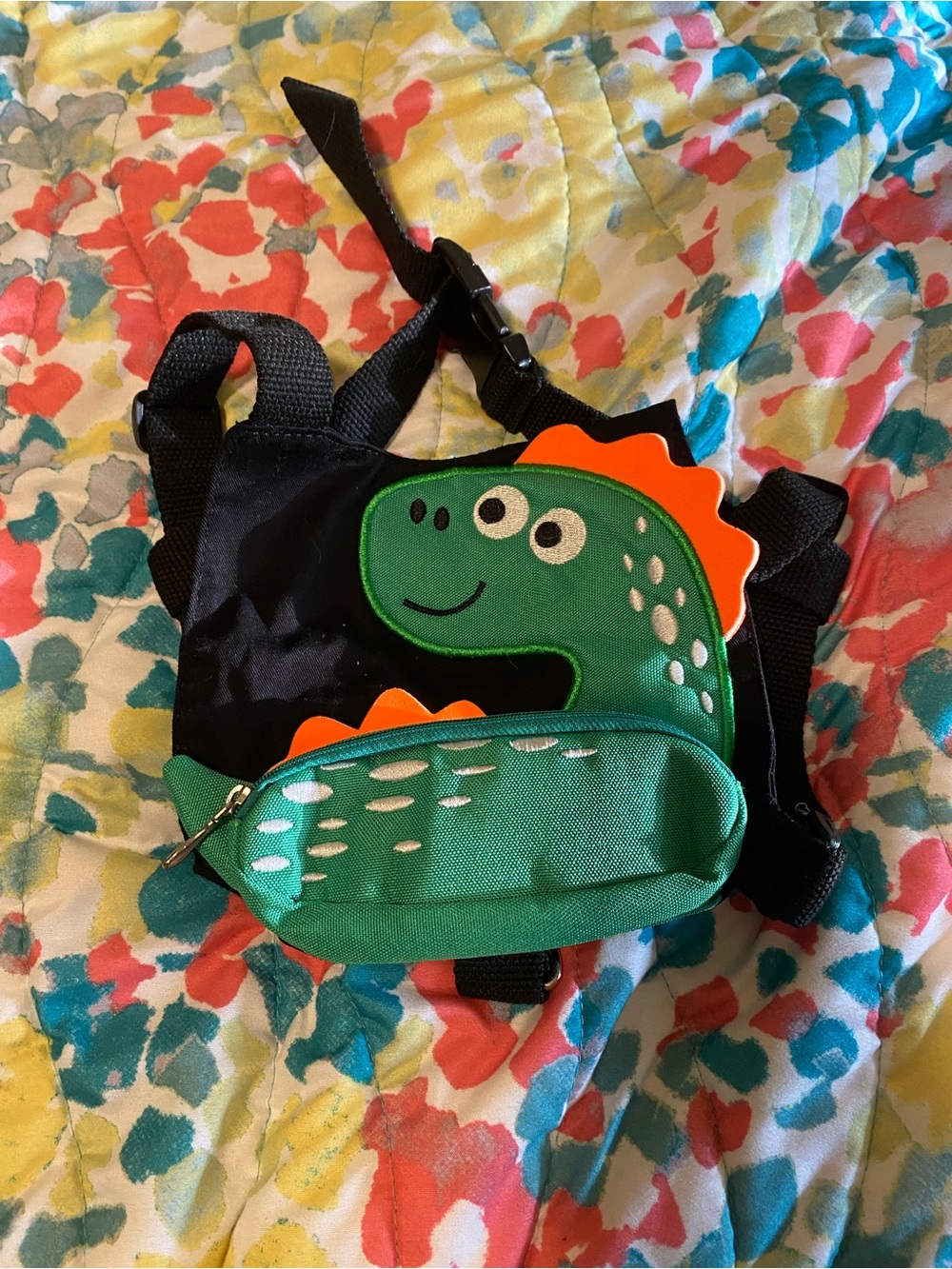 Dinosaur backpack harness for kids without leash